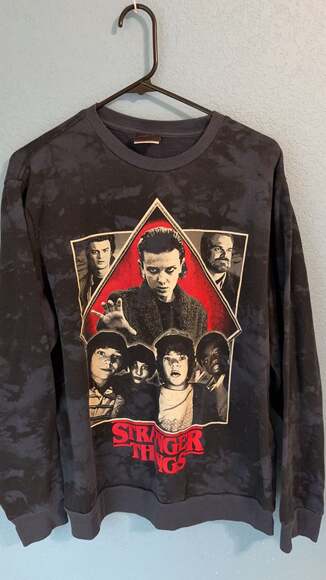 Stranger Things Unisex Mineral Wash Graphic Crewneck Sweatshirt Youth XL - Picture 1 of 1